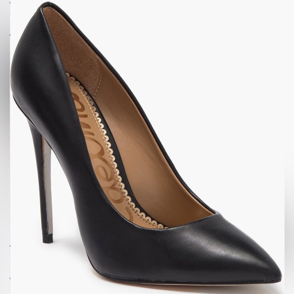 danna pointed toe pump